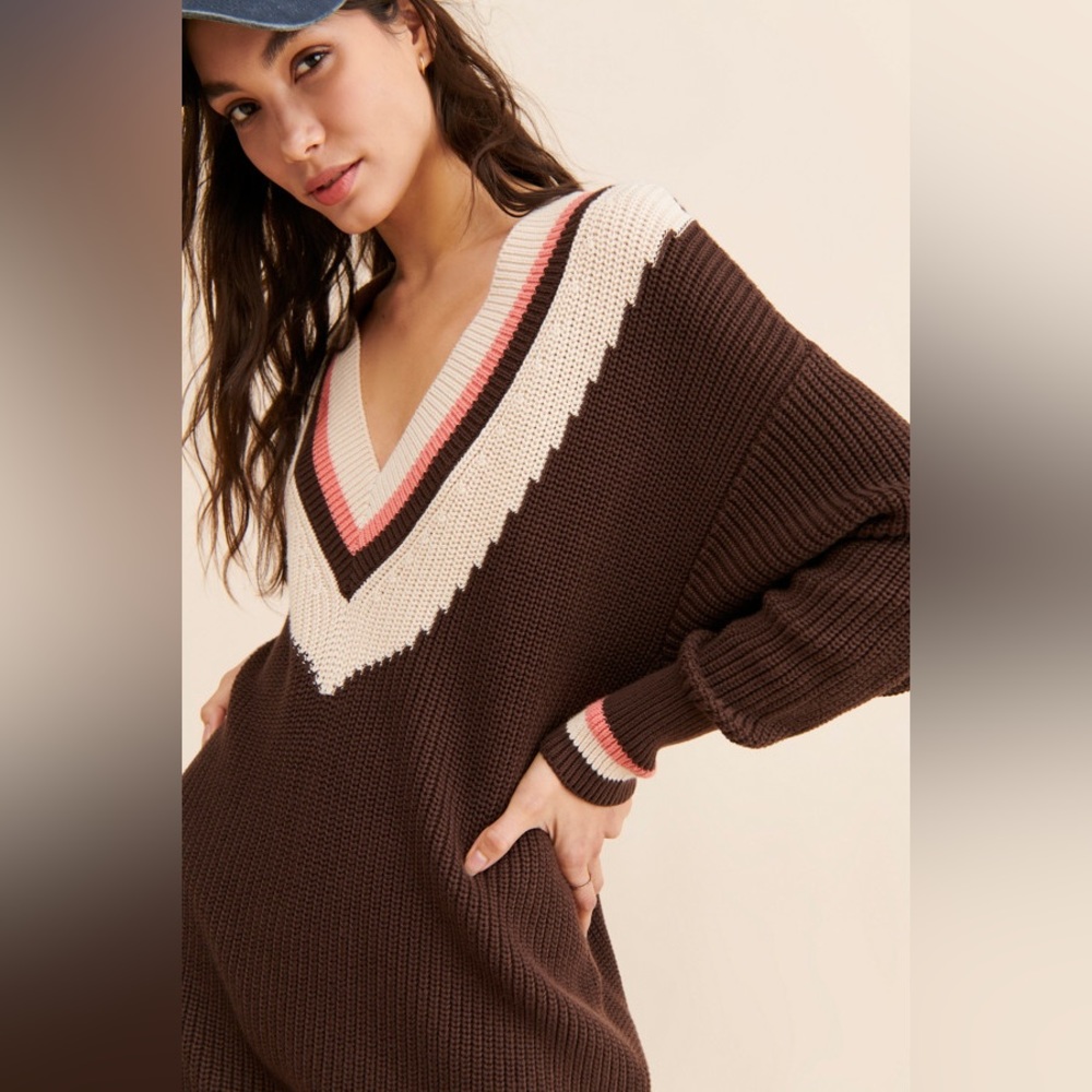 Women’s 525 America V-Neck Sweater Dress From Anthropologie!!🔥🔥🔥 - Picture 3 of 16